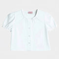 Kinderdirndlbluse kurzärmlig mit klassischen Puffärmeln und mit T-Shirt Schnitt freigestellt
