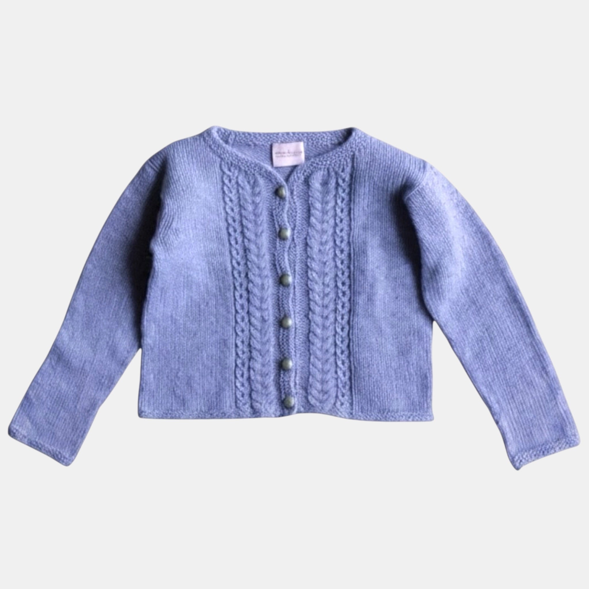 Kindertrachtenjacke oder Kinderstrickjacke aus Bio-Schurwolle flieder mit Zopfmuster handgestrickt in Bayern